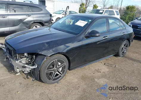 2022 Mercedes-Benz C 300 4Matic z USA, uszkodzony, nr VIN W1KAF4HB9NR048184